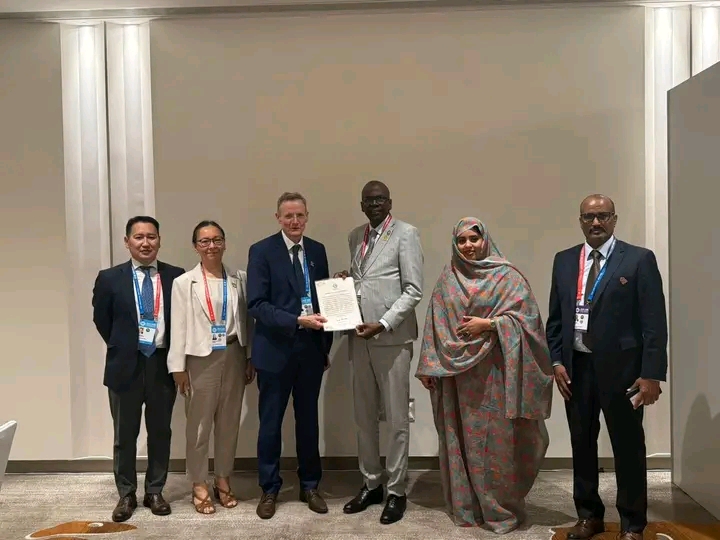 موريتانيا تتسلم شهادة تثبيت مساهمتها في رأس مال البنك الآسيوي لتنمية البنى التحتية