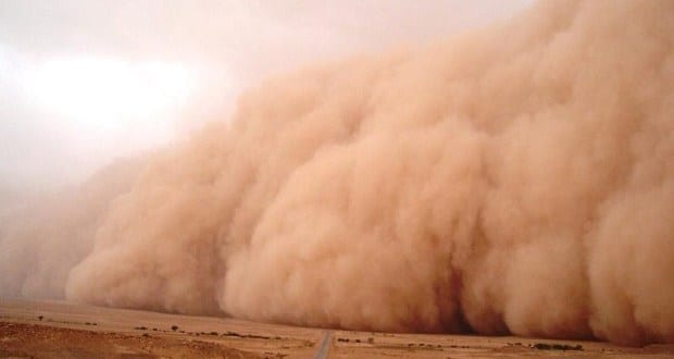 الأرصاد الجوية تحذر من عواصف قوية