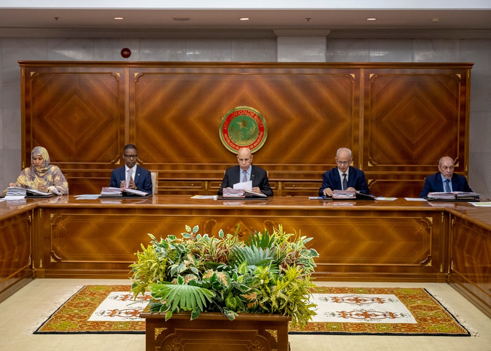 مجلس الوزراء يجري تعيينات واسعة