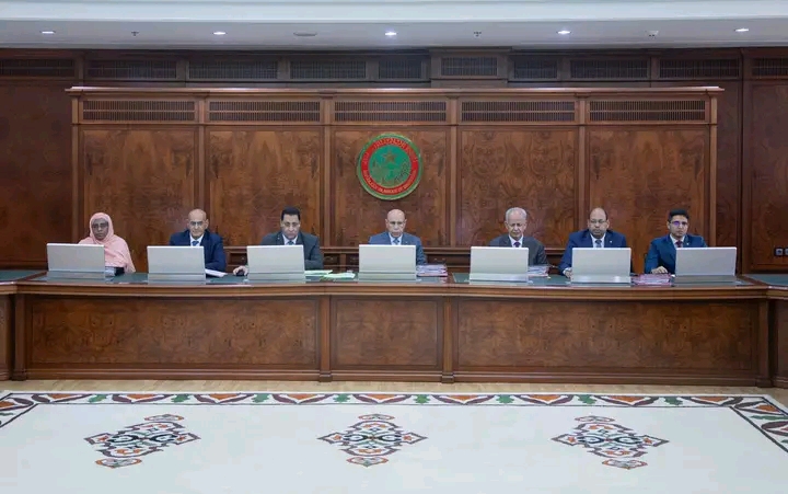 تقديم بيان يتعلق بخطة حكومية خاصة "لإنعاش السياحة داخل البلاد"