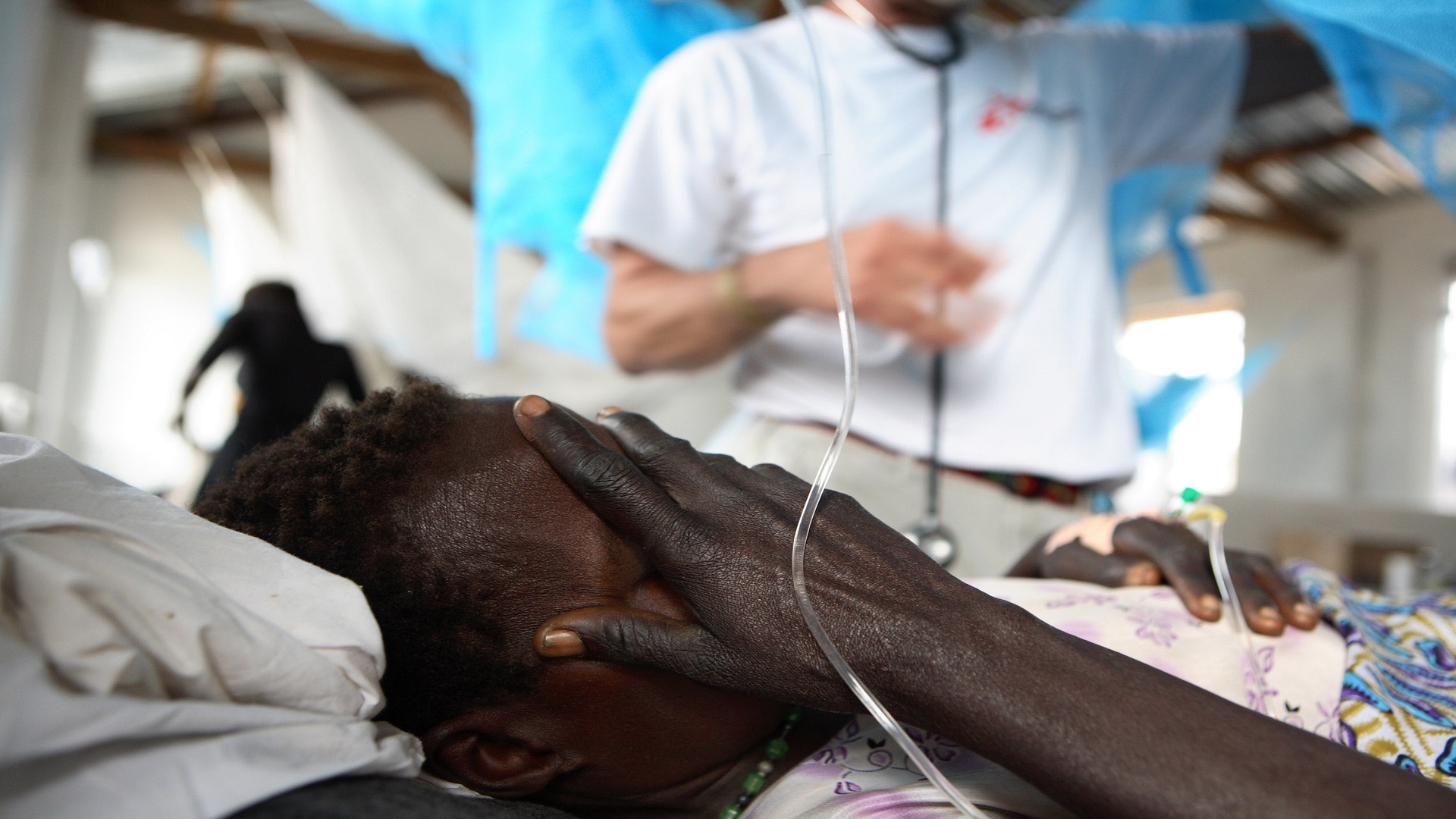 أطباء السودان: ارتفاع حصيلة ضحايا الاشتباكات إلى أكثر من 144 قتيلا