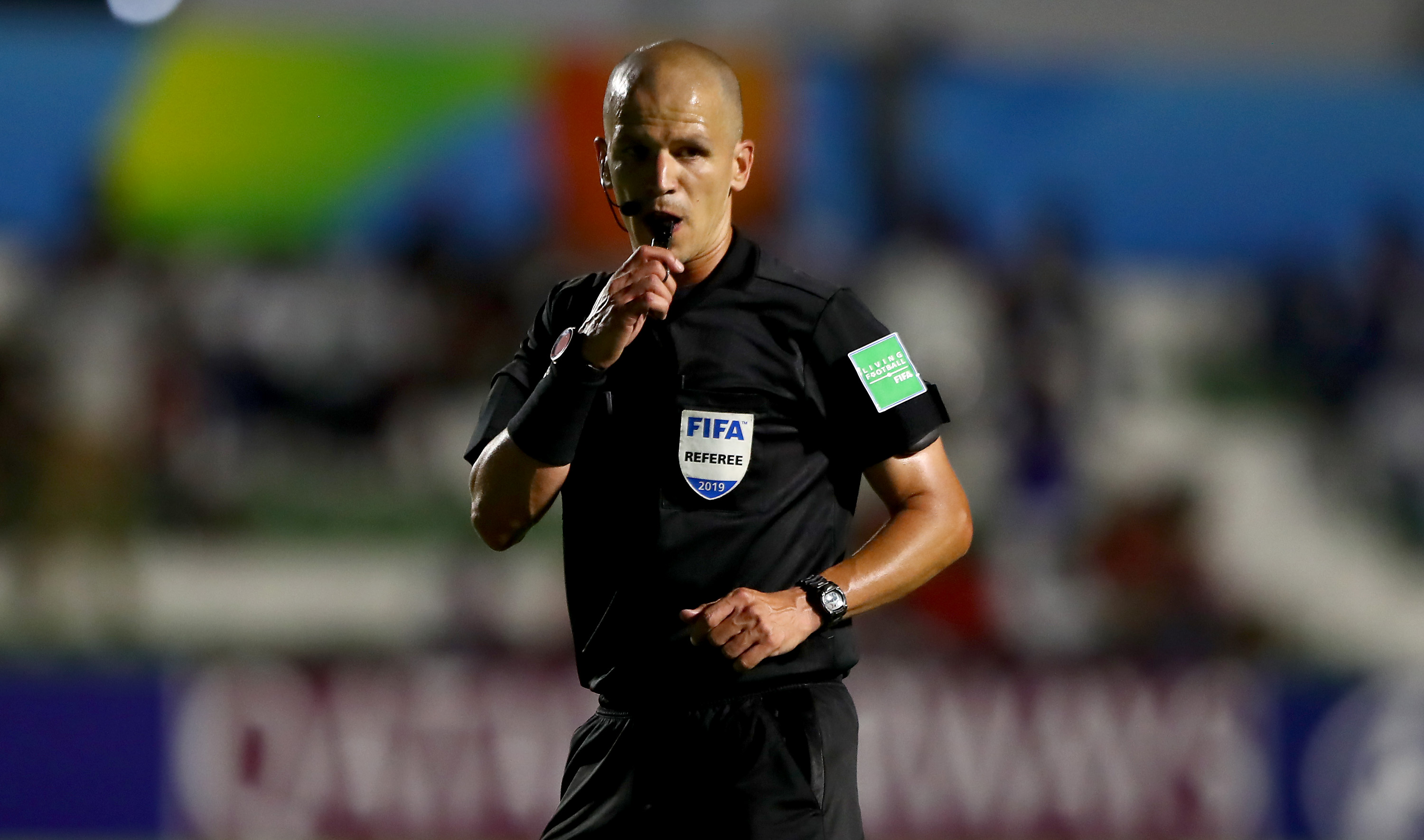 فيكتور غوميز حكما لنهائي أبطال إفريقيا