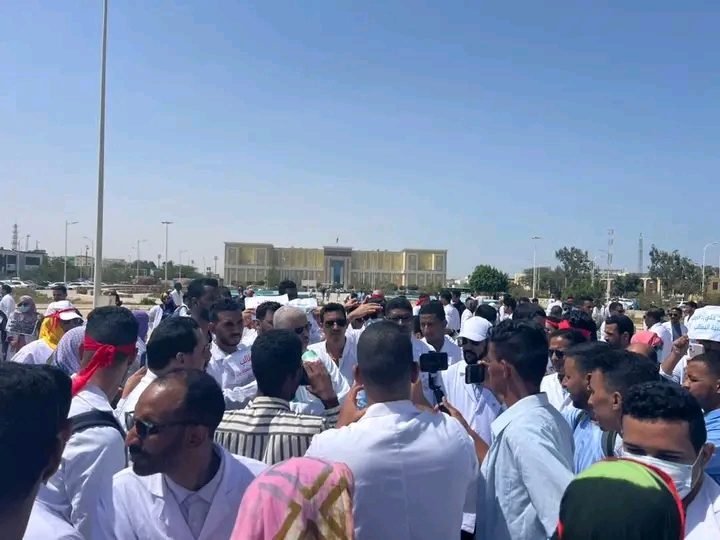 المنسقية المركزية لنقابات الصحة تدين "الاعتداءات" الأخيرة على الطواقم الصحية
