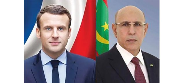 مهنئا إياه بالعيد.. ماكرون يهاتف غزواني