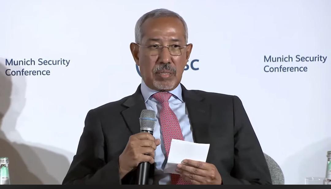 وزير الدفاع الموريتاني يتوجه إلى مدريد ومنها إلى برلين