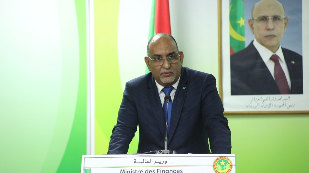 وزير المالية: البلاد مقبلة على آفاق في التنمية وعلى الشباب أن يتهيأ لها
