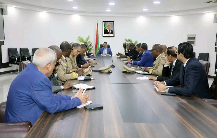 الحكومة تؤكد توفر الغاز المنزلي وتتوعد بمواجهة المضاربات في أسعار القمح والأعلاف