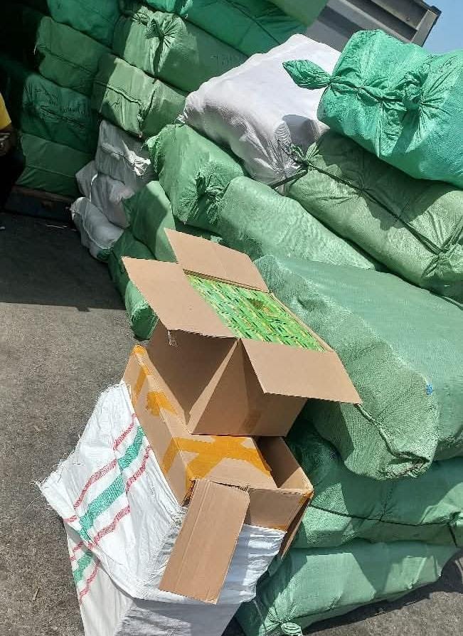 الجمارك تعلن حجز كميات من الأدوية المهربة داخل ميناء نواكشوط