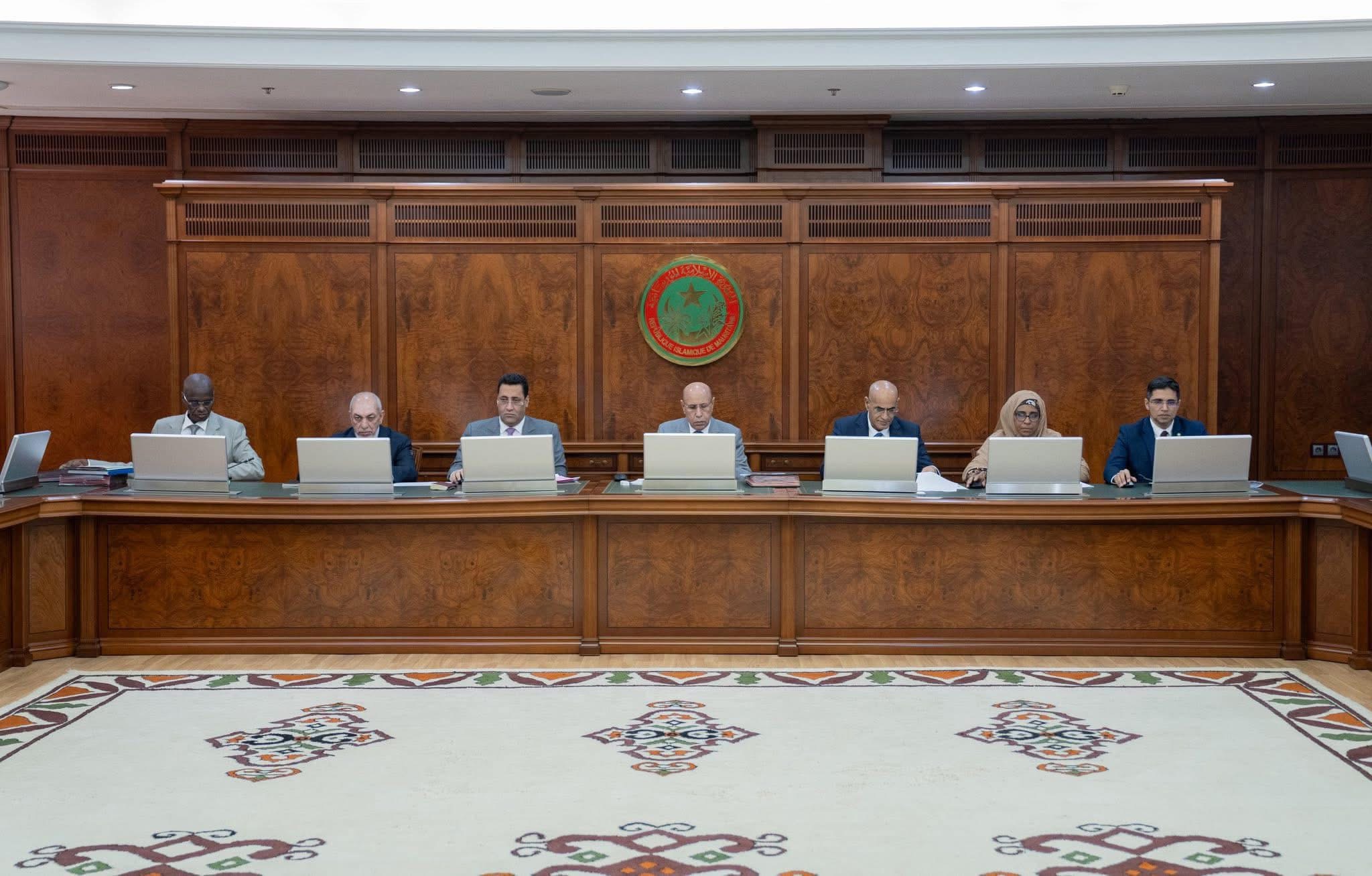 مجلس الوزراء يجري عدة تعيينات في قطاعات حكومية مختلفة
