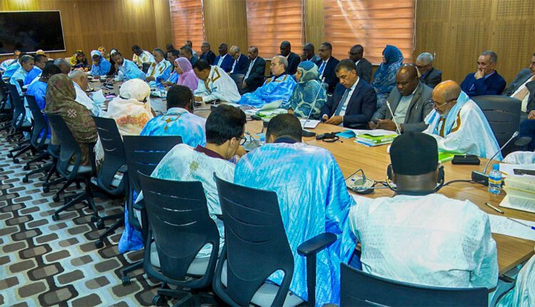 لجنة برلمانية تناقش ميزانية وزارة المياه والصرف الصحي