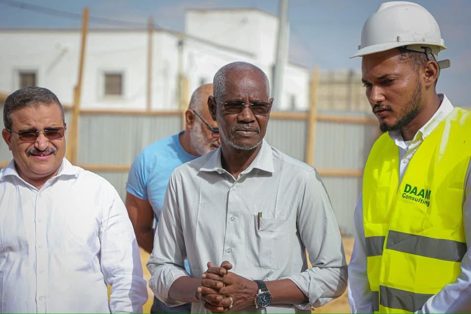 وزير الإسكان يعاين 6 مراكز صحية قيد الإنشاء في نواكشوط