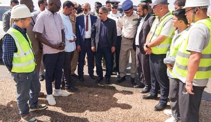وزير النقل: الأشغال متقدمة في المقطع الأول من طريق انجاكو وينتظر أن تنتهي مايو المقبل