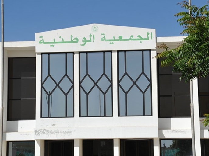البرلمان يستأنف جلسة نقاش قانون حماية الرموز الوطنية