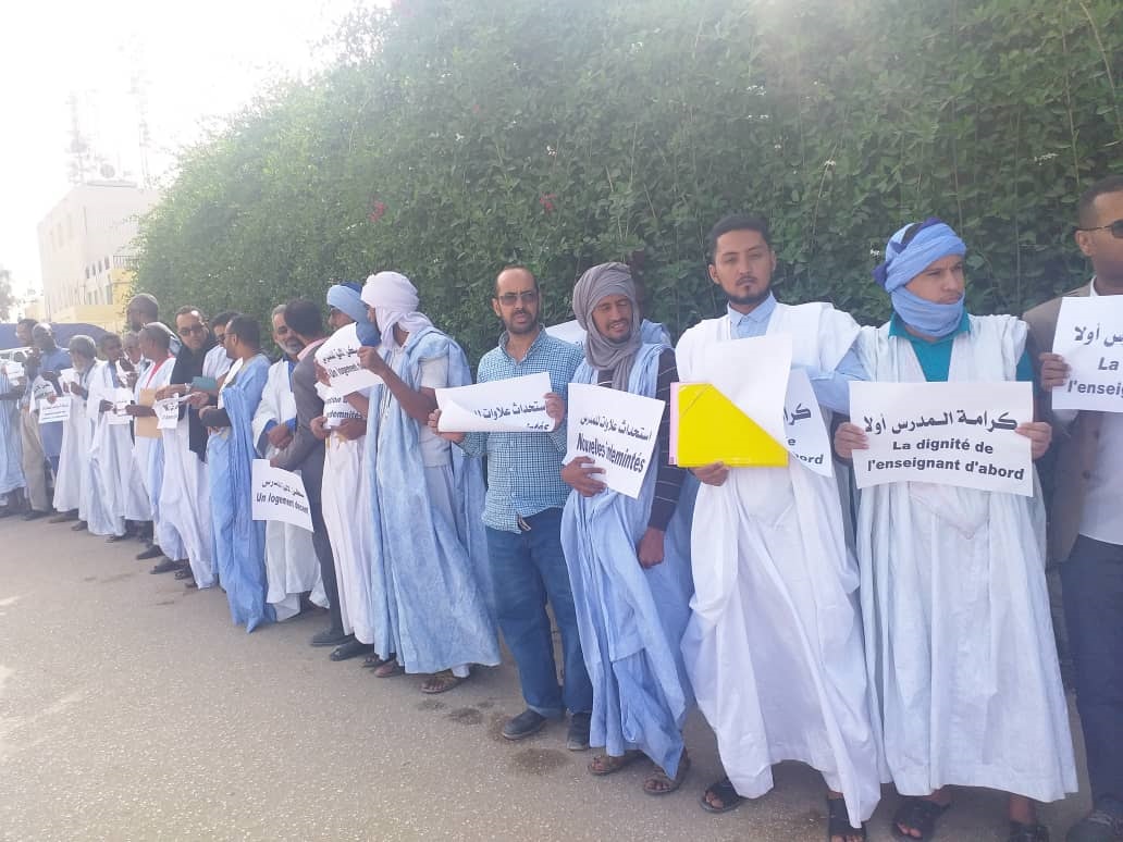 نواكشوط: تحالف أساتذة موريتانيا يندد بضرب شرطيين لأستاذ بتيارت