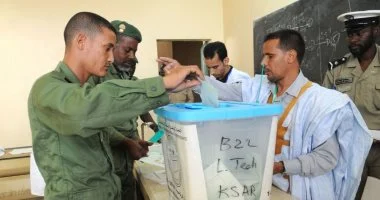 عسكريين ومدنيين في يوم واحد.. نحو مليوني موريتاني يقترعون اليوم لاختيار رئيس للبلاد