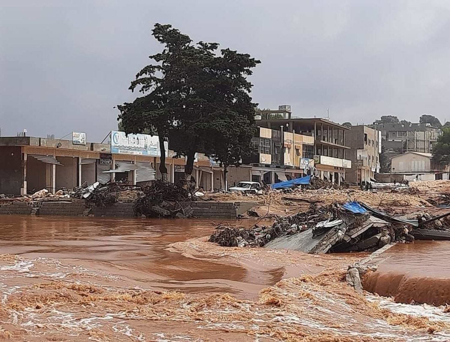 8 بالمئة من سكانها فقدوا أو قتلوا.. فيضان درنة الأسوأ بالقرن الـ21