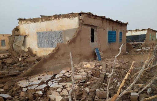 لجنة الطوارئ تؤكد سقوط مدرسة شرق البلاد