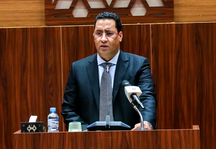 الوزير الأول: لن نتهاون مع أي مفسد مهما كان موقعه وقوته
