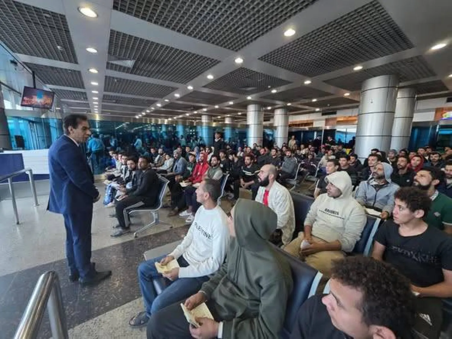 الخارجية المصرية: استعدنا ما يزيد على 2600 مهاجر محتجز من ليبيا منذ بداية العام
