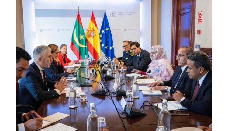 موريتانيا وإسبانيا تبحثان قضايا الأمن والهجرة