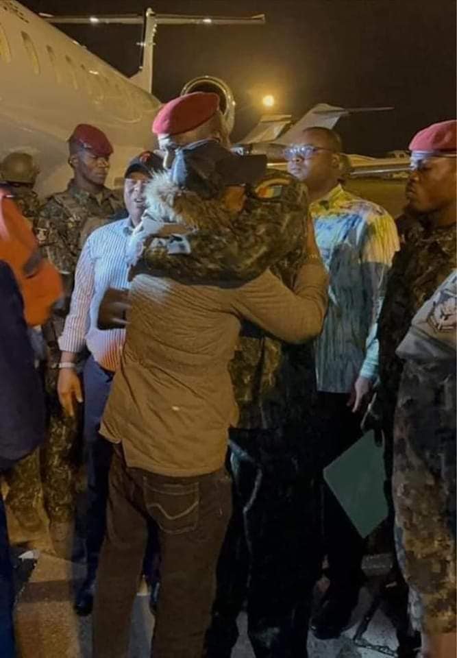 غينيا تجلي عشرات المواطنين من تونس