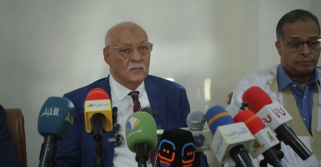 هيئة الدفاع عن الرئيس السابق: موكلنا يواجه وضعا صحيا خطرا