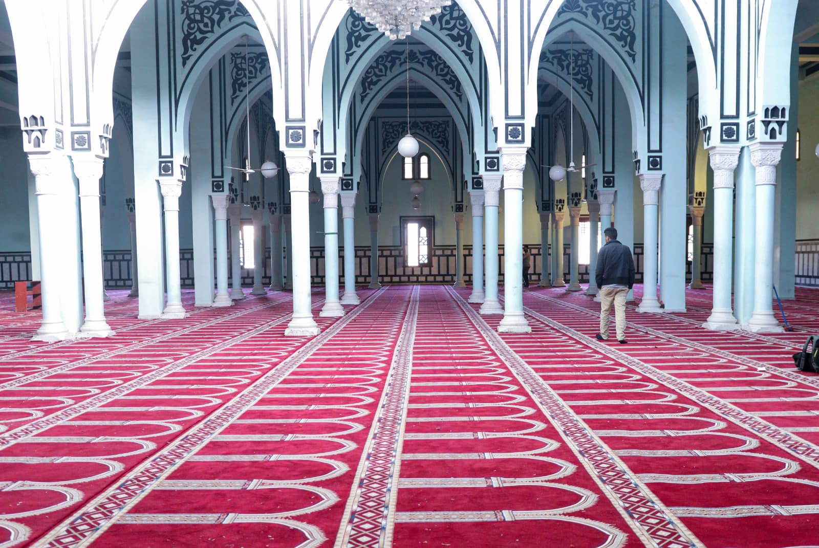 وزير الشؤون الإسلامية: اخترنا أجود الأفرشة العالمية للجامع السعودي