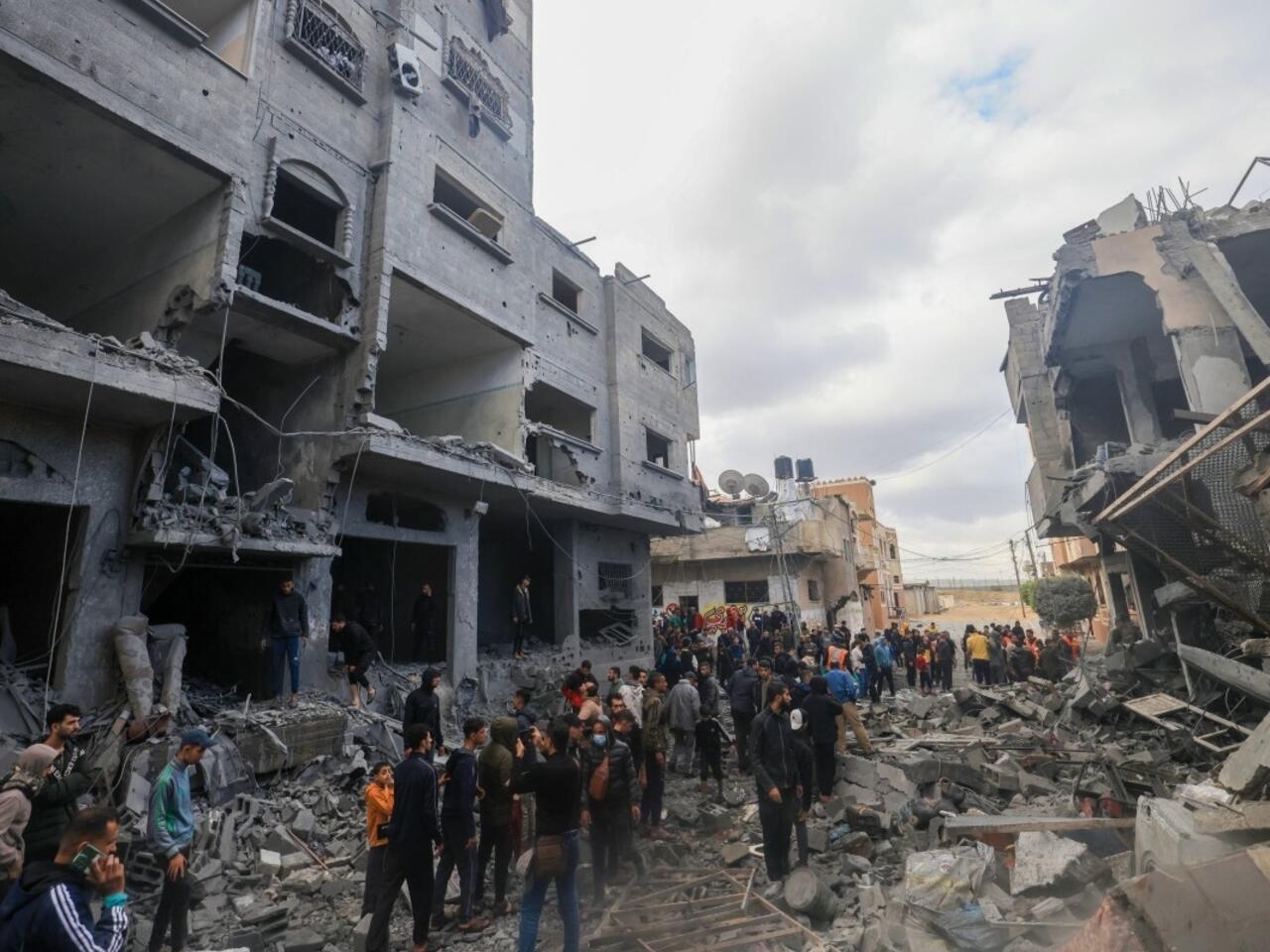 حماس وإسرائيل تتوصلان لهدنة إنسانية في قطاع غزة لمدة 4 أيام قابلة للتمديد