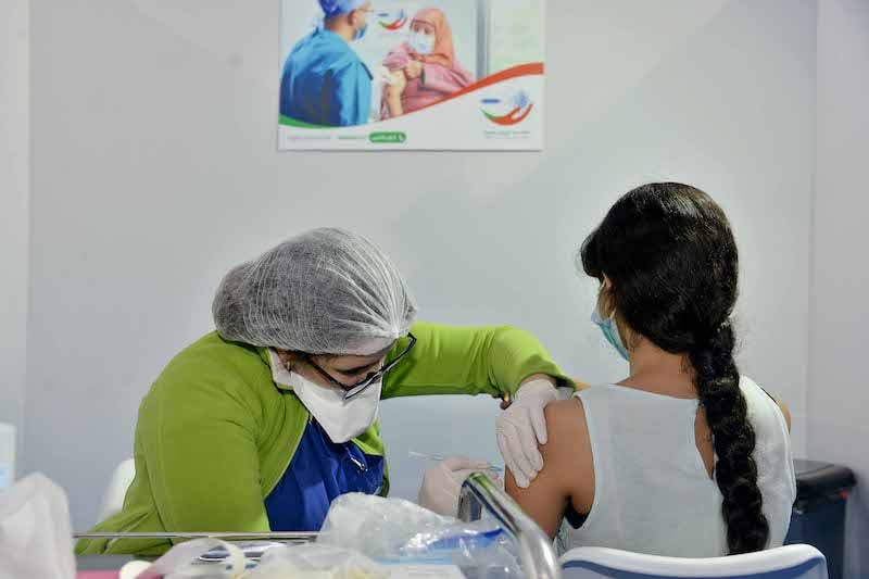 المغرب: إصابة فتاة بالشلل إثر أعراض ناجمة عن لقاح كورونا