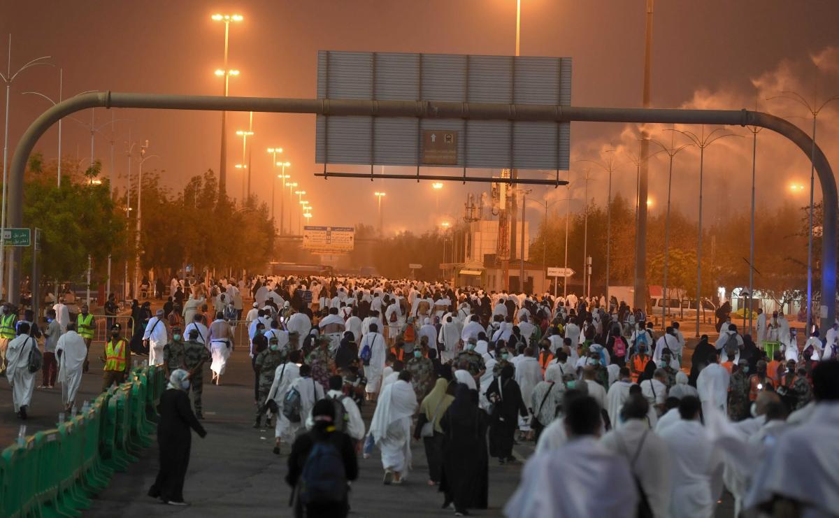مشعر منى: مليون حاج يستعدون للتوجه إلى صعيد عرفه