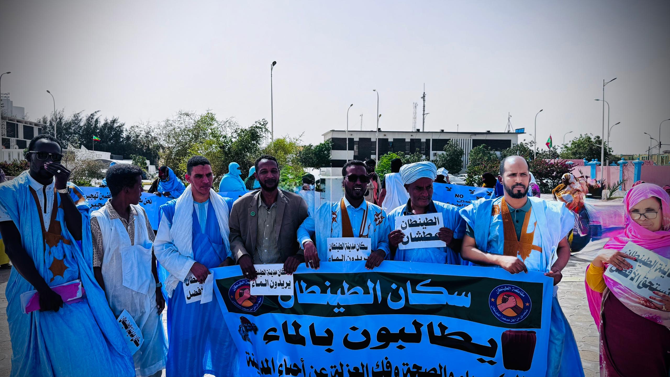 منحدرون من الطينطان يحتجون بنواكشوط ضد انقطاعات الماء والكهرباء