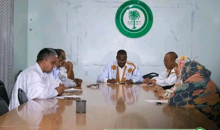 برلمانيو "تواصل" يناقشون مع وزير المعادن الإشكالات التي يُعاني منها المنقّبون التقليديون