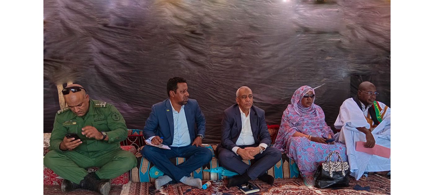 والي كوركول يتفقد بلديتين ويحث السكان على حماية المراعي ومكافحة الحرائق