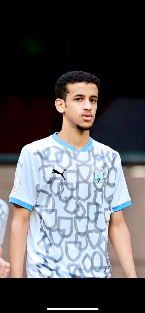 اللاعب الموريتاني عمر محمدو ينتقل لنادي الوكرة القطري الناشط في الدرجة الأولى