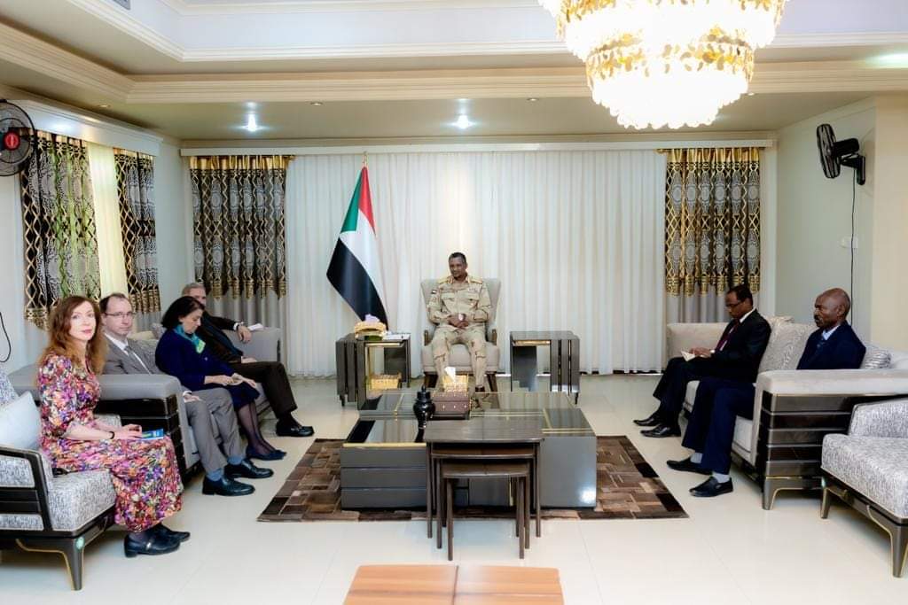 دقلو: نجدد إلتزامنا الكامل بالعملية السياسية وفق الترتيبات المعلنة