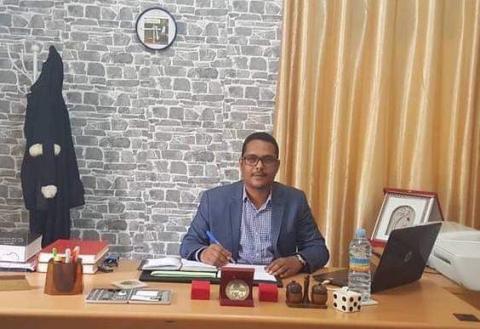 محام موريتاني: تعطيل بعض المؤسسات العمومية يوم 25 دجمبر "مخالفة صريحة للقانون"