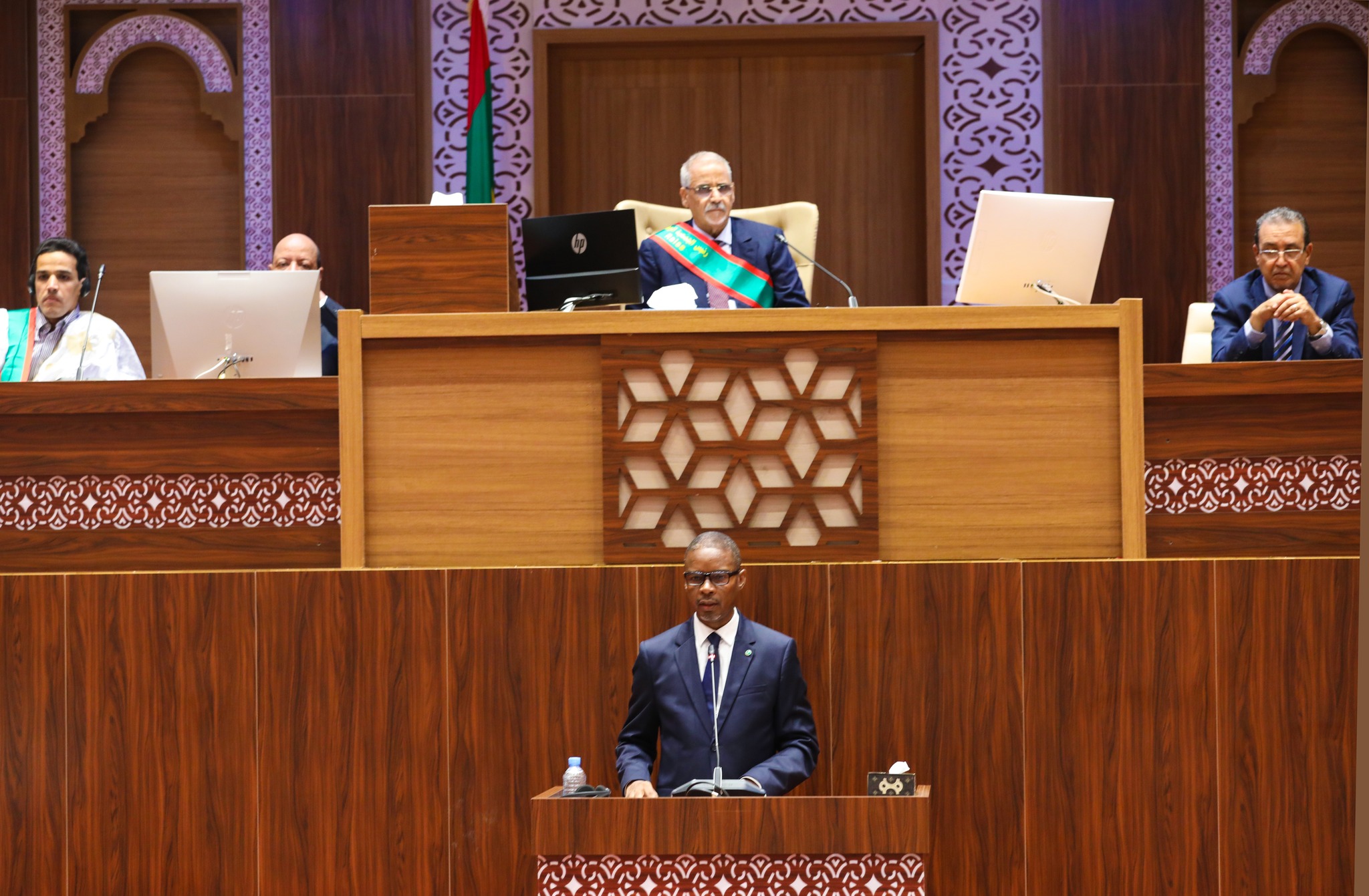 الوزير الأول: نسبة التضخم انخفضت من 7ر12% إلى 9 %