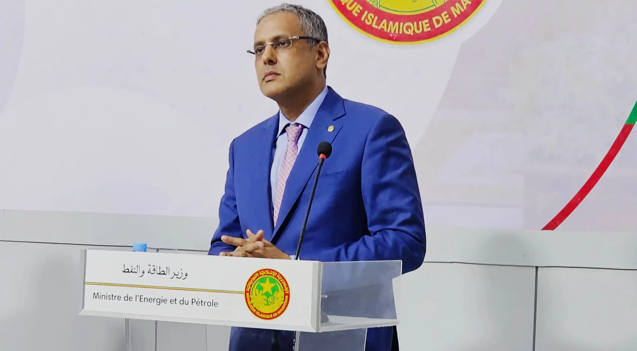 وزير الطاقة يقدم بيانا حول عجز وسائل إنتاج ونقل الكهرباء على المدى القصير