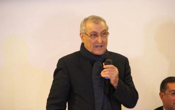بعد شكوى من شركة تأمين.. الرئيس الأسبق لنادي الرجاء المغربي يواجه تهما بالتواطؤ وخيانة الأمانة