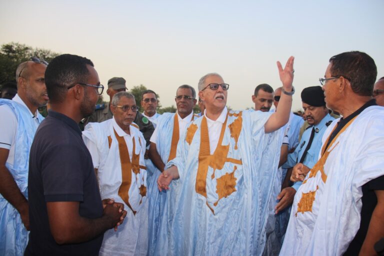 وزير الزراعة يقف على واقع الأشغال في سد اتويكيت