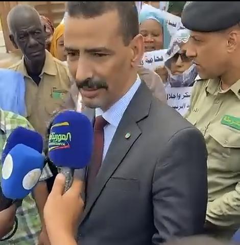 وزير الثقافة يصف قرار ترسيم المتعاونين في الإعلام العمومي بالخطوة التاريخية