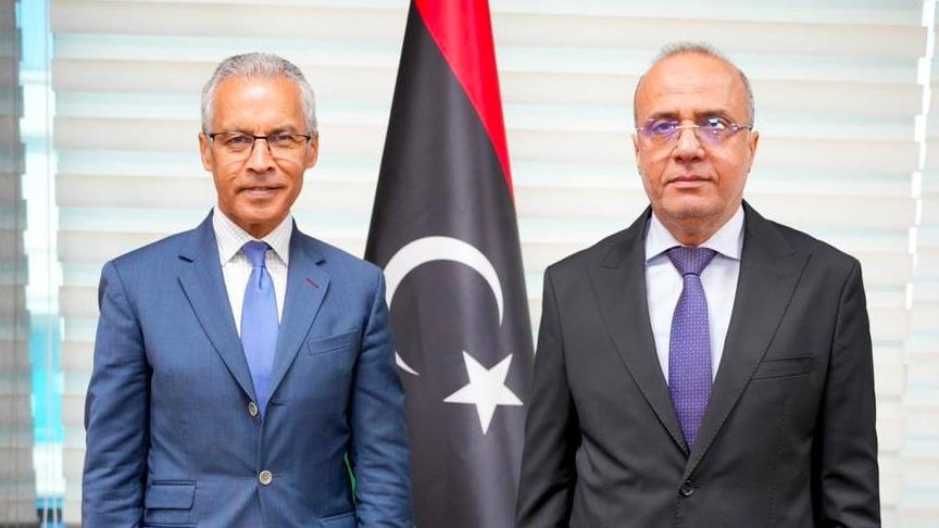 ليبيا: مباحثات بين طرابلس وباريس حول إطلاق المؤتمر الوطني الجامع