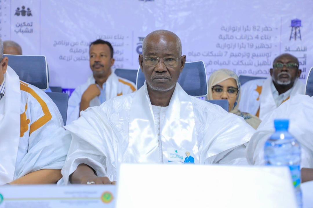 عدد من الوزراء يطلقون البرنامج الاستعجالي لتعميم النفاذ إلى الخدمات في 11 ولاية