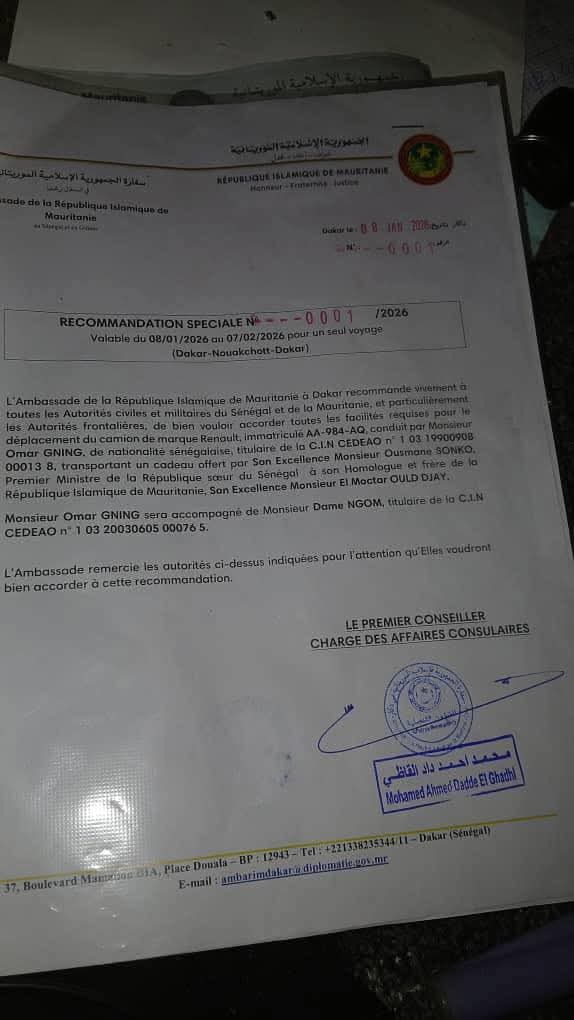 وثيقة رسمية توصي بالعناية بحافلة تحمل هدية من عثمان سونغو إلى ولد أجاي