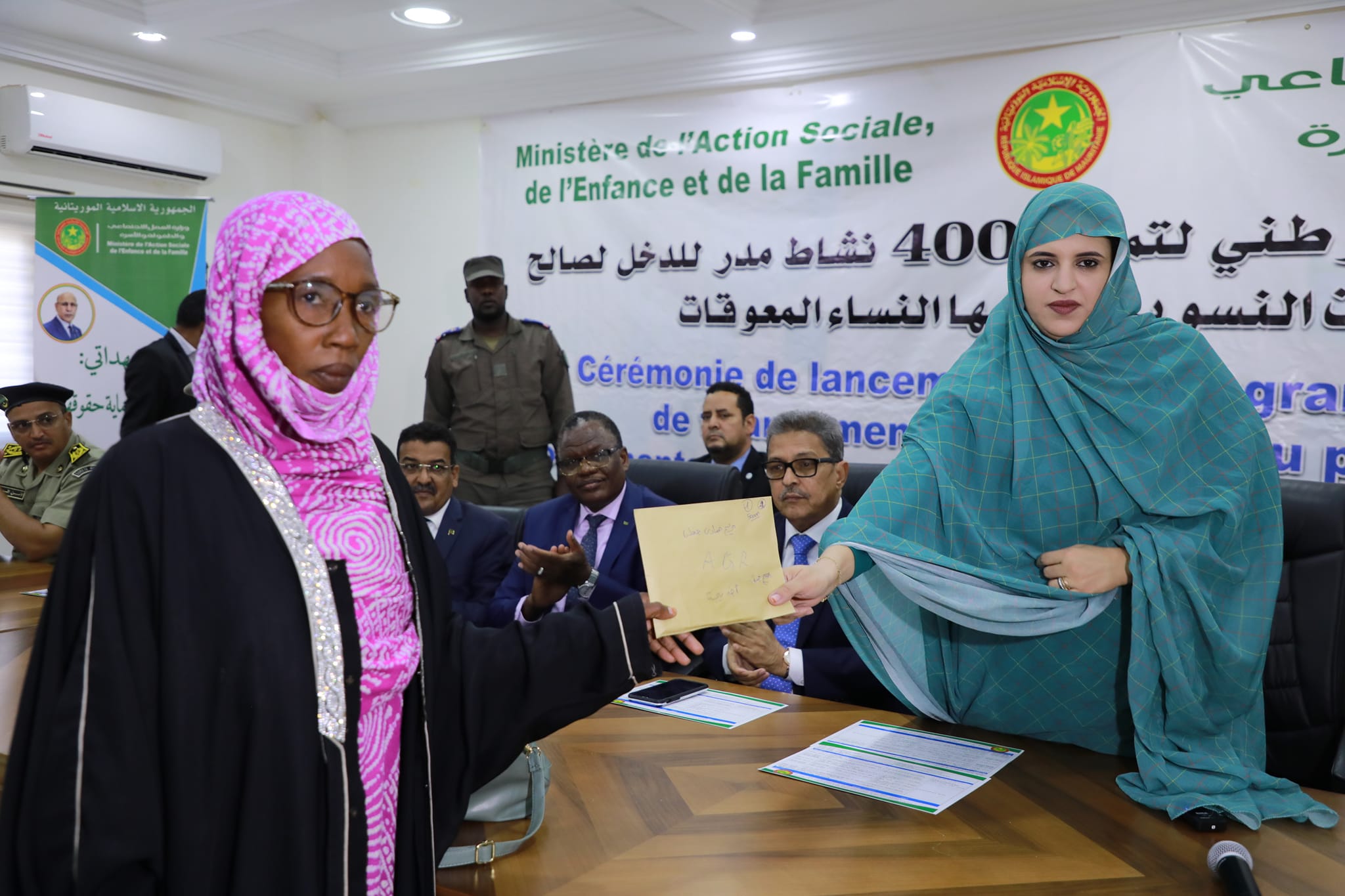 نواذيبو: تمويل 400 تجمع نسوي، بغلاف مالي قدره 200 مليون أوقية قديمة.