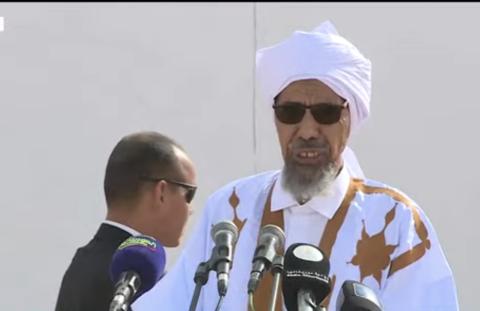 إمام الجامع الكبير: إخراج زكاة الفطر قيمة محل نظر ولا أفتي به