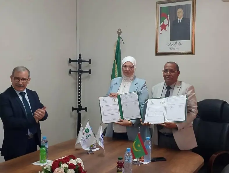 توقيع اتفاقية شراكة بين المختبر الموريتاني لمراقبة جودة الأدوية والهيئة الجزائرية للاعتماد