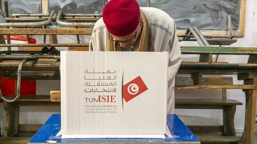 تونس: إغلاق مكاتب الاقتراع وتحديد الإثنين موعدا للإعلان عن النتائج الأولية