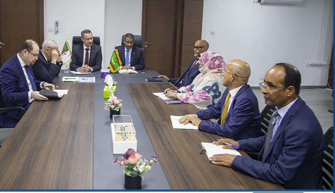 نواكشوط: اختتام أشغال الدورة الثانية للجنة المكلفة بمتابعة تنفيذ مشروع طريق تيندوف – ازويرات