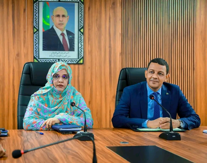 وزارتا التربية والتحول الرقمي تبحثان تطوير رقمنة الامتحانات استعدادا للعام الدراسي المقبل